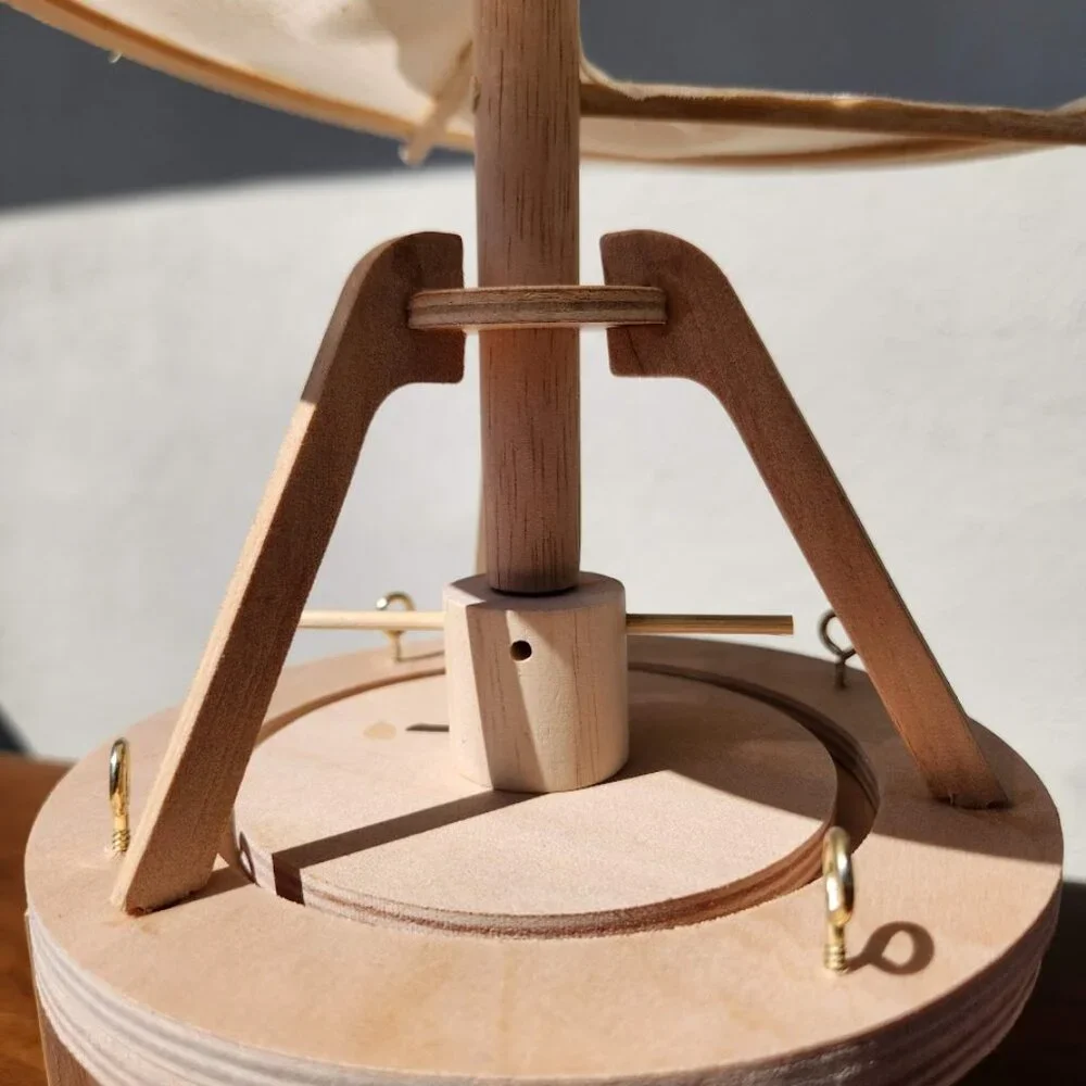 Leonardo da Vinci Wood Model Aerial Screw Helicopter Flying Machine Wooden DIY